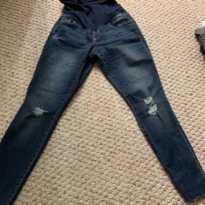 Maternity jeans. Jessica Simpson.